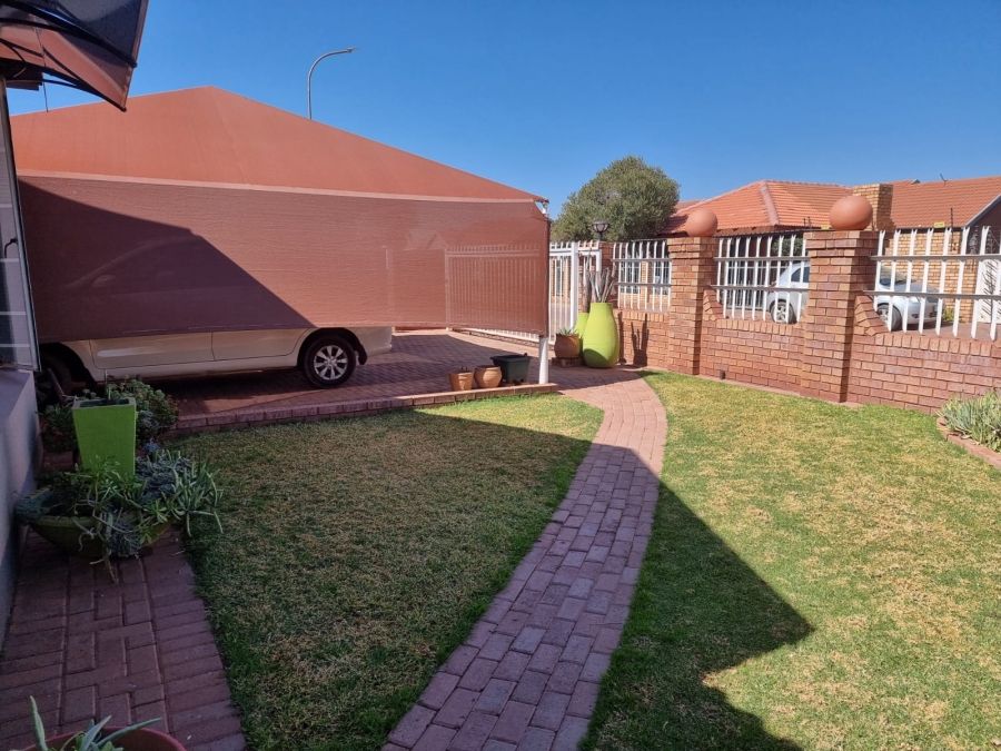 3 Bedroom Property for Sale in Kathu Northern Cape